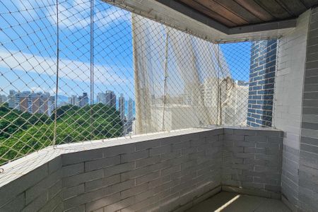 Apartamento para alugar com 165m², 3 quartos e 3 vagas Apartamento para alugar com 165m², 3 quartos e 3 vagasvaranda