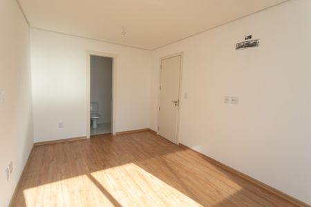 Apartamento à venda com 98m², 3 quartos e 2 vagas Apartamento à venda com 98m², 3 quartos e 2 vagasSuite
