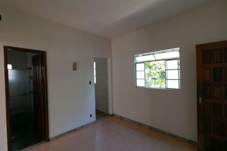 Casa à venda com 300m², 5 quartos e 5 vagas Casa à venda com 300m², 5 quartos e 5 vagasCopa