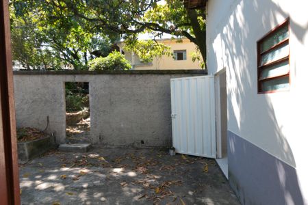 Casa à venda com 300m², 5 quartos e 5 vagas Casa à venda com 300m², 5 quartos e 5 vagasVista