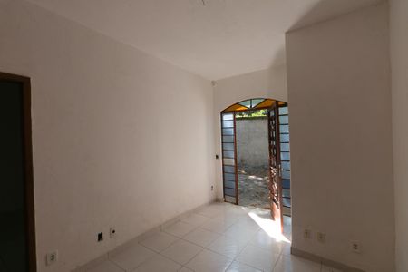 Casa à venda com 300m², 5 quartos e 5 vagas Casa à venda com 300m², 5 quartos e 5 vagasSala casa 2