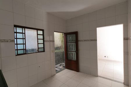 Casa à venda com 300m², 5 quartos e 5 vagas Casa à venda com 300m², 5 quartos e 5 vagasCozinha 1 casa 2