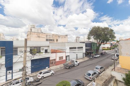 Casa à venda com 268m², 5 quartos e 3 vagas Casa à venda com 268m², 5 quartos e 3 vagasVista - Varanda