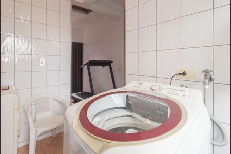 Casa à venda com 268m², 5 quartos e 3 vagas Casa à venda com 268m², 5 quartos e 3 vagasÁrea de Serviço