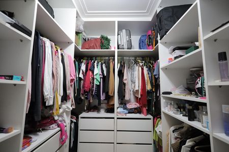 Apartamento à venda com 127m², 3 quartos e 3 vagasCloset Quarto Suíte 2