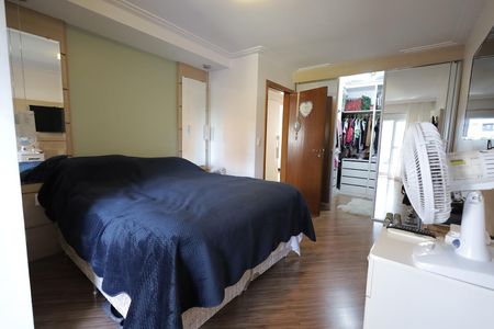 Apartamento à venda com 127m², 3 quartos e 3 vagasSuíte 2