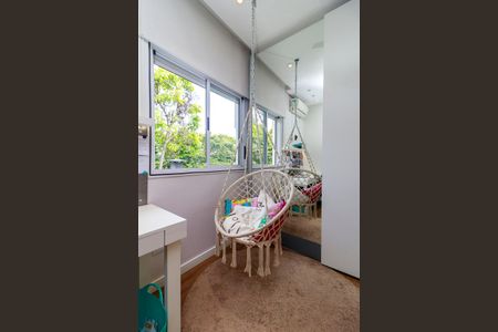 Casa de condomínio à venda com 447m², 4 quartos e 5 vagas Casa de condomínio à venda com 447m², 4 quartos e 5 vagasSuíte 4