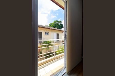 Casa de condomínio à venda com 447m², 4 quartos e 5 vagas Casa de condomínio à venda com 447m², 4 quartos e 5 vagasSala Privativa - Varanda