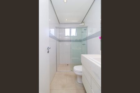 Casa de condomínio à venda com 447m², 4 quartos e 5 vagas Casa de condomínio à venda com 447m², 4 quartos e 5 vagasSuíte 2 - Banheiro