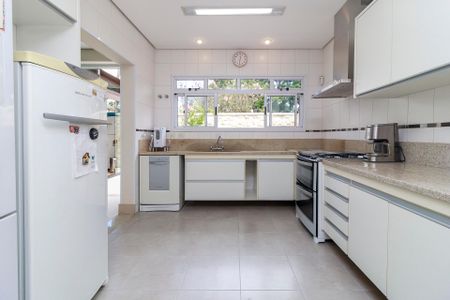 Casa de condomínio à venda com 447m², 4 quartos e 5 vagas Casa de condomínio à venda com 447m², 4 quartos e 5 vagasCozinha