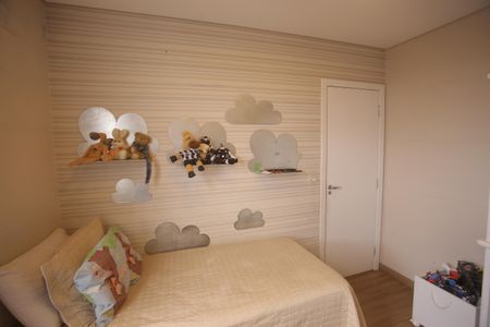 Apartamento à venda com 300m², 4 quartos e 4 vagasQuarto 2