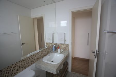 Apartamento à venda com 300m², 4 quartos e 4 vagasBanheiro