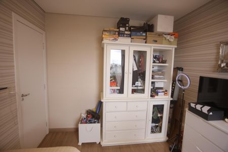 Apartamento à venda com 300m², 4 quartos e 4 vagasQuarto 2