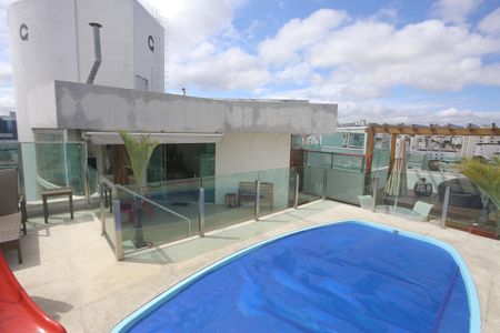 Apartamento à venda com 300m², 4 quartos e 4 vagasCobertura