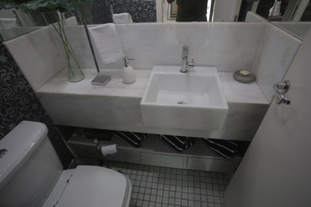 Apartamento à venda com 300m², 4 quartos e 4 vagasLavabo