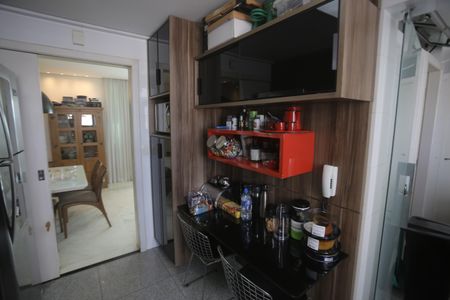 Apartamento à venda com 300m², 4 quartos e 4 vagasCozinha