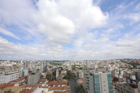 Apartamento à venda com 300m², 4 quartos e 4 vagasCobertura