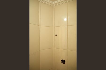 Apartamento à venda com 69m², 2 quartos e sem vaga Apartamento à venda com 69m², 2 quartos e sem vagaBanheiro de Serviço