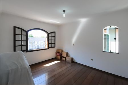 Casa à venda com 183m², 3 quartos e 2 vagasQuarto 2