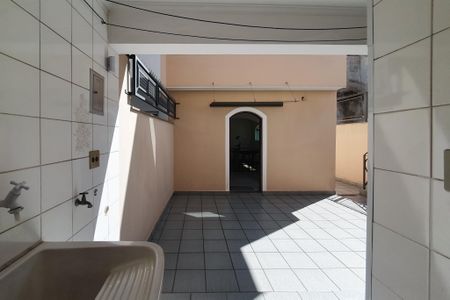 Casa à venda com 183m², 3 quartos e 2 vagasÁrea de Serviço