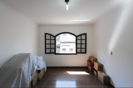 Casa à venda com 183m², 3 quartos e 2 vagasQuarto 2