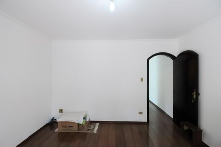 Casa à venda com 183m², 3 quartos e 2 vagasSuíte