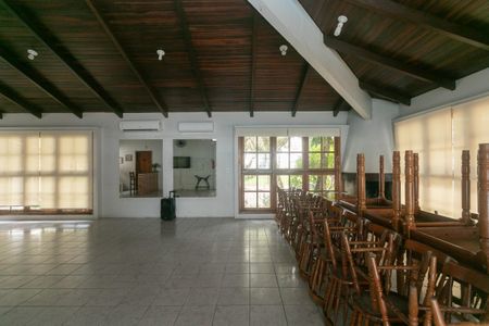 Apartamento à venda com 60m², 2 quartos e sem vagaÁrea comum - Salão de festas