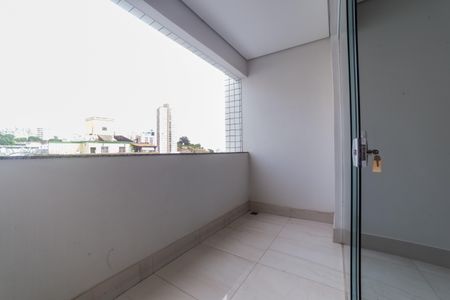Apartamento à venda com 78m², 3 quartos e 2 vagas Apartamento à venda com 78m², 3 quartos e 2 vagasVaranda da Sala