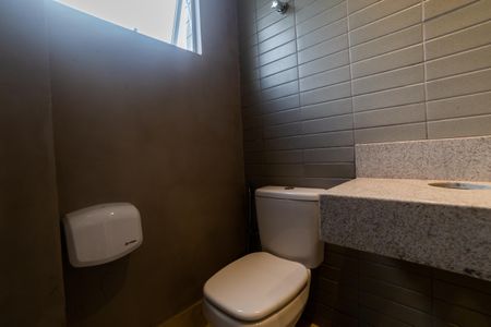 Apartamento à venda com 78m², 3 quartos e 2 vagas Apartamento à venda com 78m², 3 quartos e 2 vagasÁrea comum - Banheiro Salão de festas