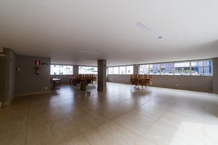 Apartamento à venda com 78m², 3 quartos e 2 vagas Apartamento à venda com 78m², 3 quartos e 2 vagasÁrea comum - Salão de festas