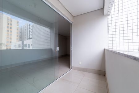 Apartamento à venda com 78m², 3 quartos e 2 vagas Apartamento à venda com 78m², 3 quartos e 2 vagasVaranda da Sala