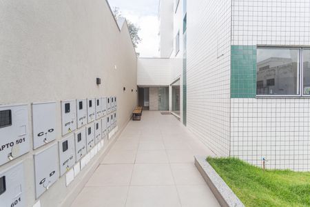 Apartamento à venda com 78m², 3 quartos e 2 vagas Apartamento à venda com 78m², 3 quartos e 2 vagasHall de Entrada