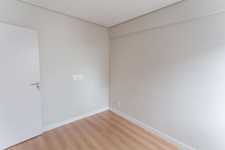 Apartamento à venda com 78m², 3 quartos e 2 vagas Apartamento à venda com 78m², 3 quartos e 2 vagasQuarto 2