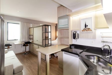 Apartamento à venda com 27m², 1 quarto e 1 vaga Apartamento à venda com 27m², 1 quarto e 1 vagaCozinha