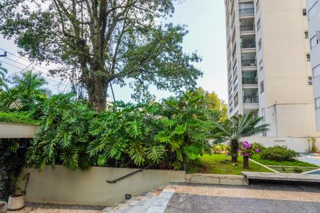 Apartamento à venda com 120m², 3 quartos e 1 vaga Apartamento à venda com 120m², 3 quartos e 1 vagaFachada