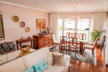 Apartamento à venda com 120m², 3 quartos e 1 vaga Apartamento à venda com 120m², 3 quartos e 1 vagaSala