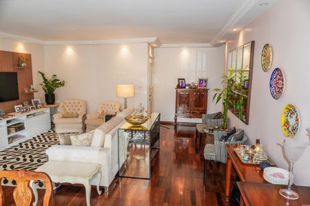 Apartamento à venda com 120m², 3 quartos e 1 vaga Apartamento à venda com 120m², 3 quartos e 1 vagaSala