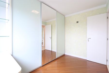 Apartamento à venda com 108m², 3 quartos e 2 vagasQuarto 2