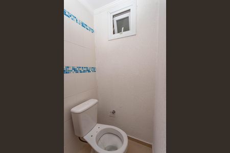 Casa de condomínio à venda com 215m², 3 quartos e 2 vagasLavabo