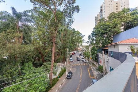 Casa de condomínio à venda com 215m², 3 quartos e 2 vagasVista da piscina