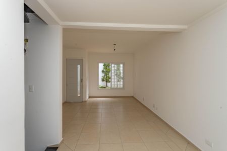 Casa de condomínio à venda com 215m², 3 quartos e 2 vagasSala
