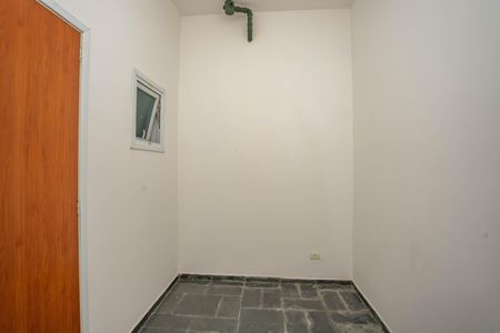 Casa de condomínio à venda com 215m², 3 quartos e 2 vagasDeposito