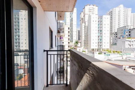 Apartamento à venda com 46m², 2 quartos e 1 vaga Apartamento à venda com 46m², 2 quartos e 1 vagaVaranda Sala e Cozinha