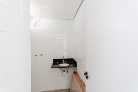 Apartamento à venda com 46m², 2 quartos e 1 vaga Apartamento à venda com 46m², 2 quartos e 1 vagaBanheiro