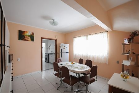 Casa à venda com 202m², 3 quartos e 4 vagasCopa