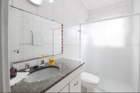 Casa à venda com 202m², 3 quartos e 4 vagasBanheiro Social