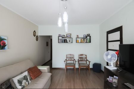 Casa à venda com 202m², 3 quartos e 4 vagasSala