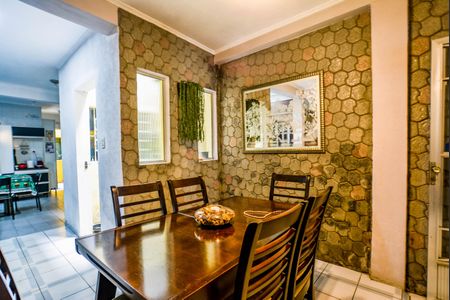 Casa à venda com 166m², 3 quartos e 2 vagas Casa à venda com 166m², 3 quartos e 2 vagasSala de Jantar