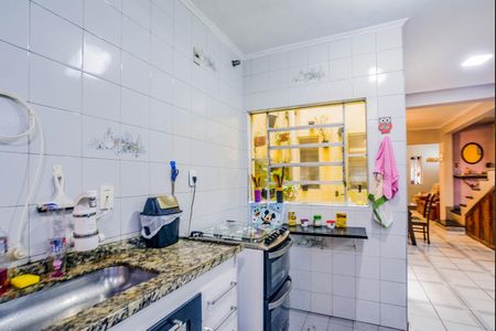 Casa à venda com 166m², 3 quartos e 2 vagas Casa à venda com 166m², 3 quartos e 2 vagasCozinha