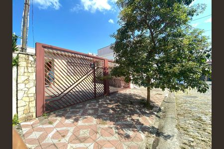 Casa à venda com 160m², 3 quartos e 3 vagas Casa à venda com 160m², 3 quartos e 3 vagasFoto 36